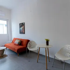 דירה Prima Gardens, לרנקה